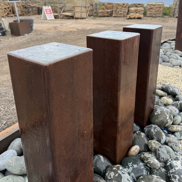 Triple Pillar (Inline) Steel Water Feature